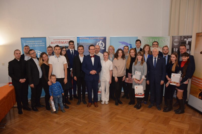 Na zdjęciu: uczestnicy konferencji GPW 2018